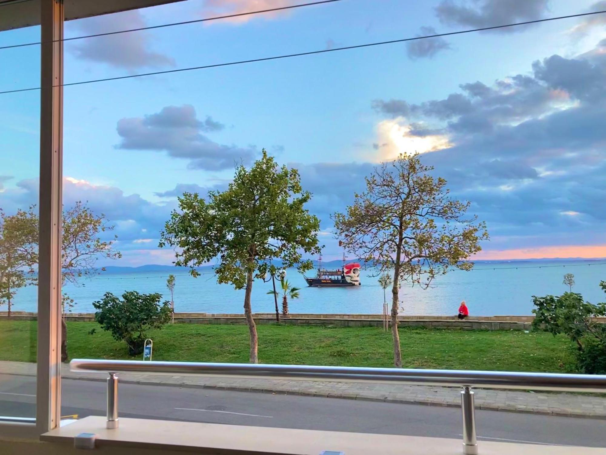 Sunset Yavorov Apartment