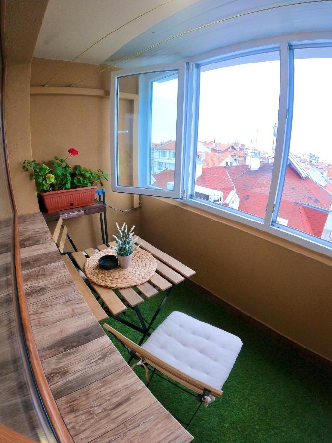 Sunset Yavorov Apartment *